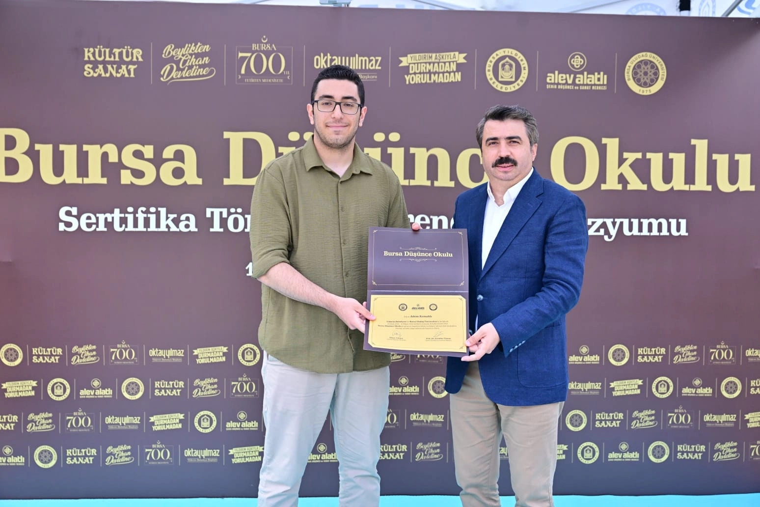 BURSA DÜŞÜNCE OKULU'NA BAŞVURULAR BAŞLADI