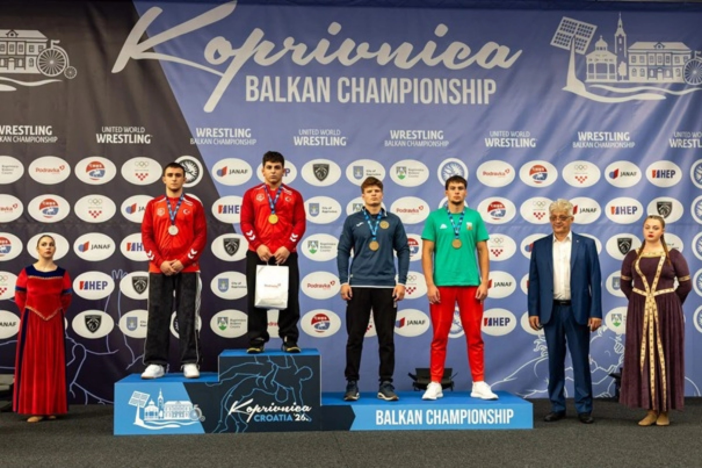 MİNDERDE YILDIRIM RÜZGARI G