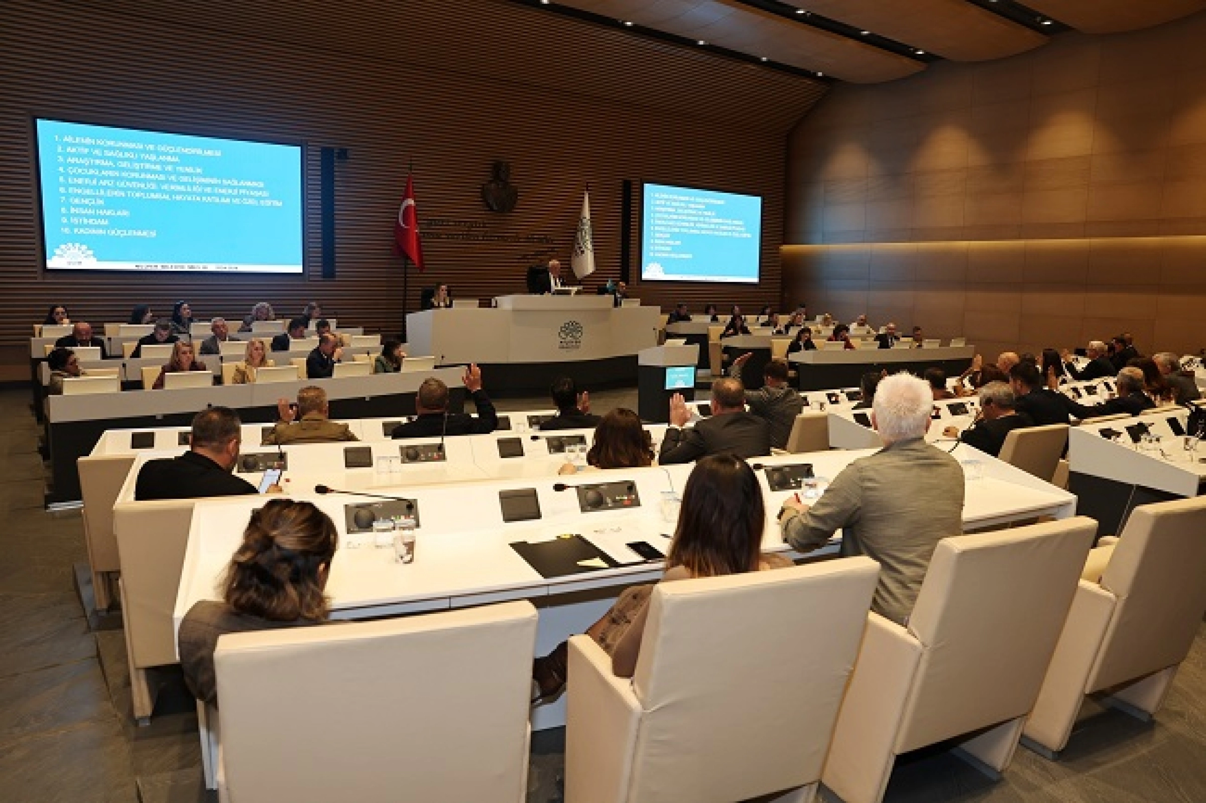 NİLÜFER BELEDİYESİ’NİN 2027 YILI BÜTÇESİ KABUL EDİLDİ
