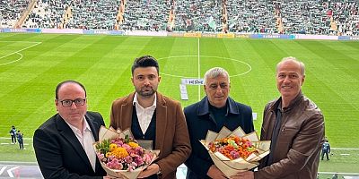 Bursaspor, Artvinlilerin Misafirliğini Hissettirmedi! 